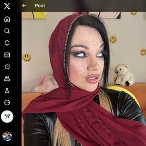 Mona Azar